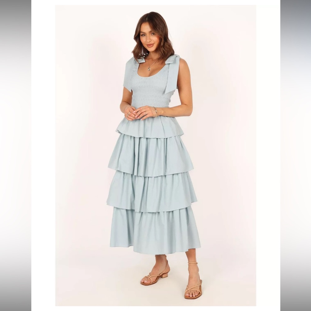 Ruffe tiered midi dress - light blue with bow tie shoulders